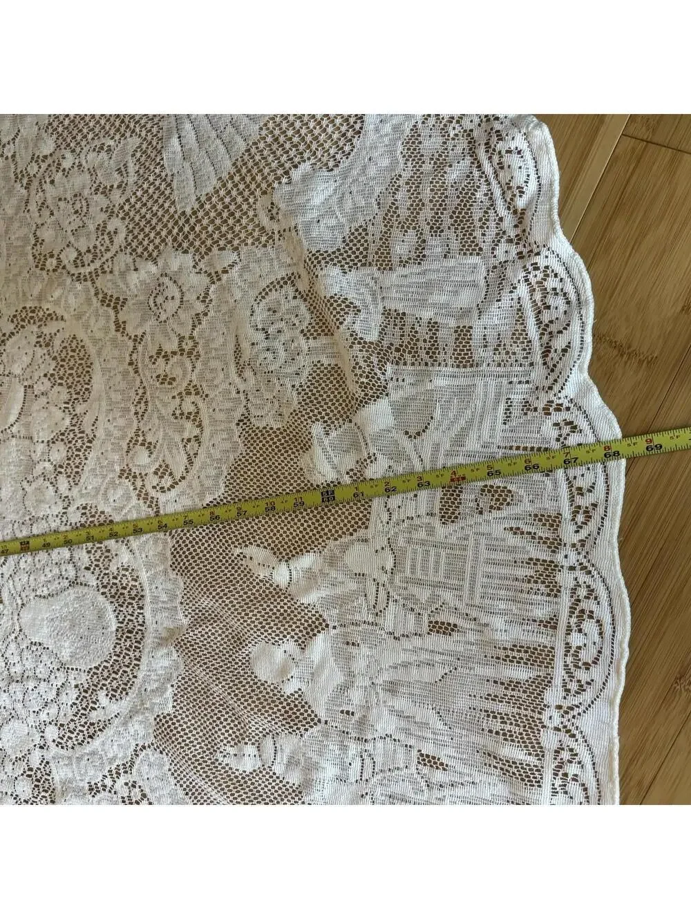 Vintage Figural Lace Tablecloth Round 68” Scenic Banquet Birds